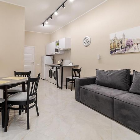 Ferienwohnung Luxury Flat In Downtown 2 Lemberg Exterior foto