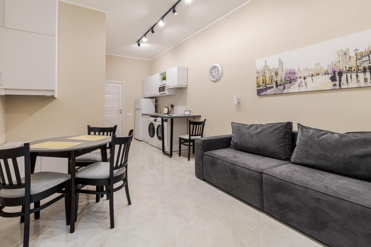 Ferienwohnung Luxury Flat In Downtown 2 Lemberg Exterior foto